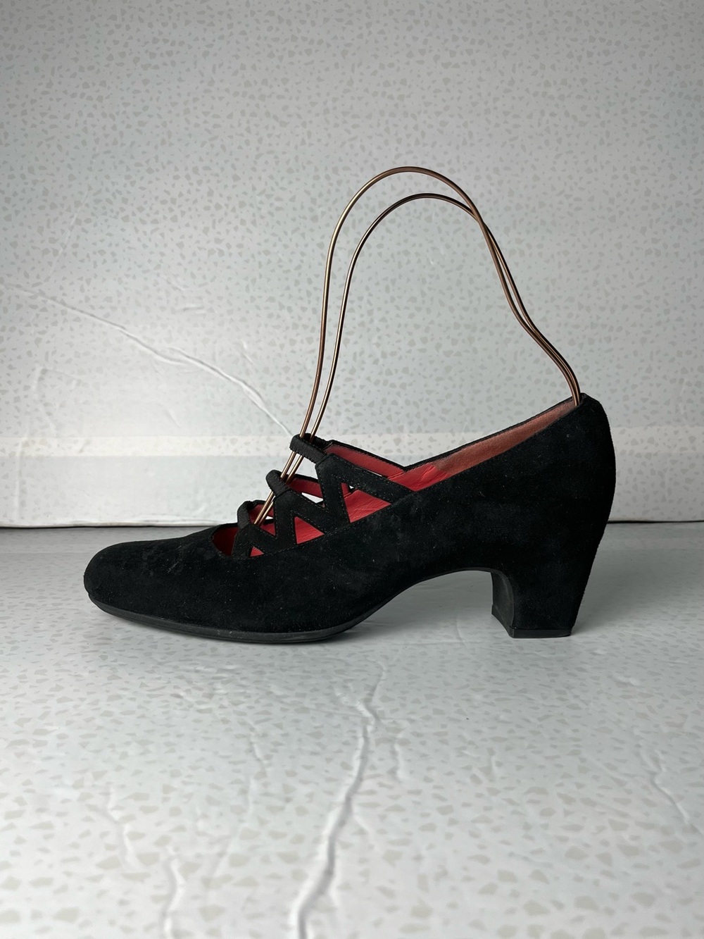 Pas de Rouge Black Suede Cutout Low Block Heel Pumps Women's Size 41 US 10-10.5?